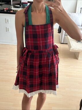 Brand New Hill House Home Red Cherry Tartan Gardenia Apron Red Navy White Lace